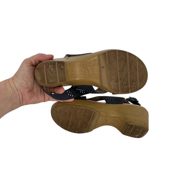 Dansko Jacinda Leather Wedge Sandals Perforated Dark Gray Size 38 8 - Picture 8 of 10